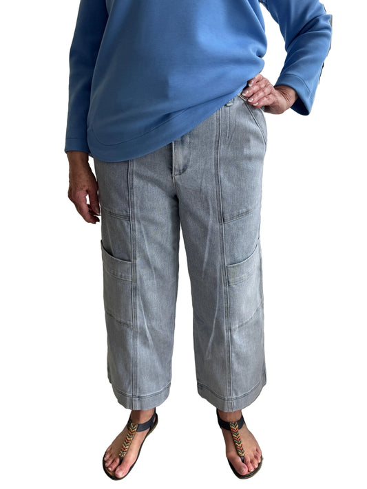 P82829WH8 Wide Cropped Blue Jean